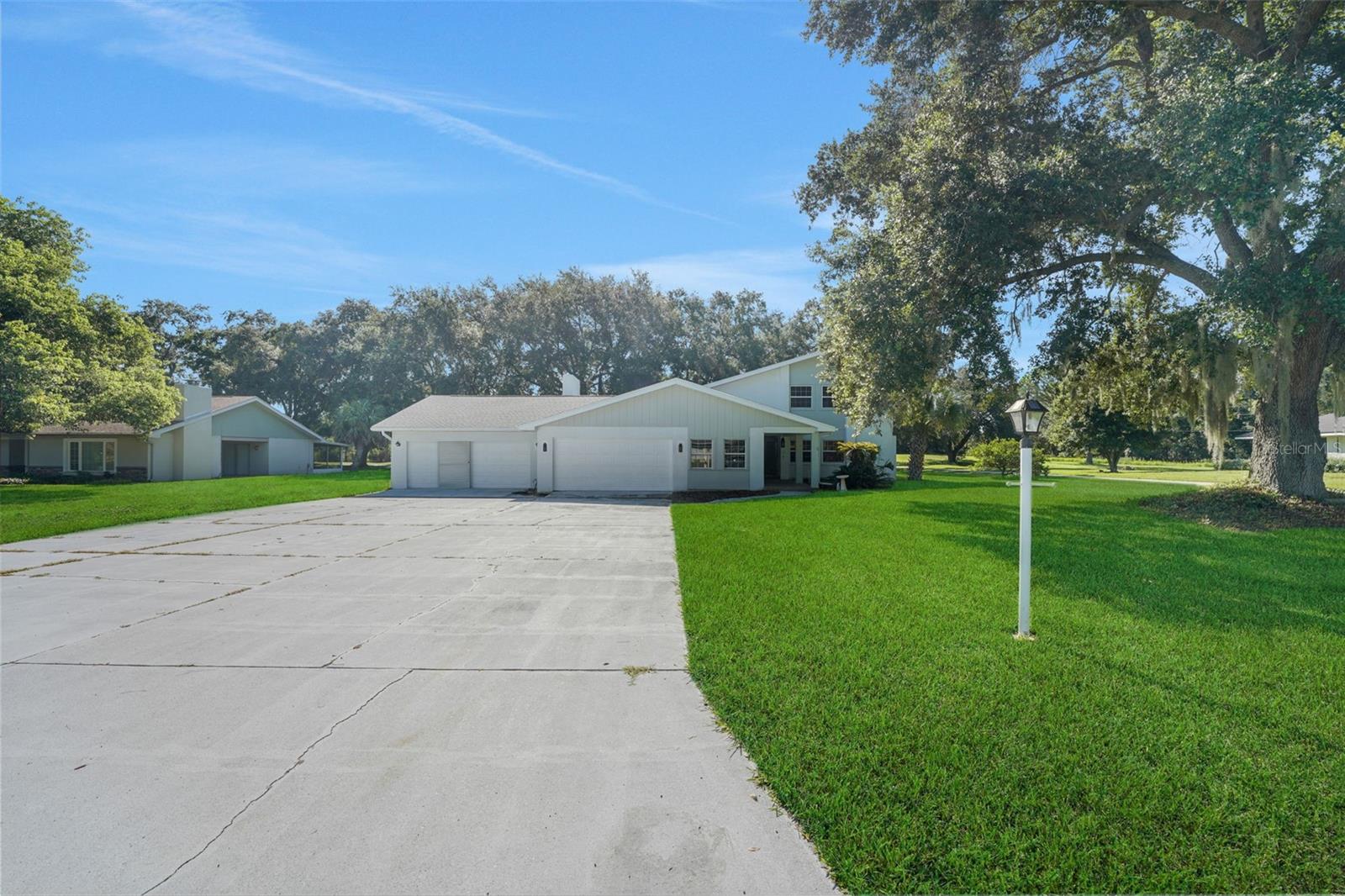 Single Family Residence in WINTER HAVEN, FL - Daniel Dourado
