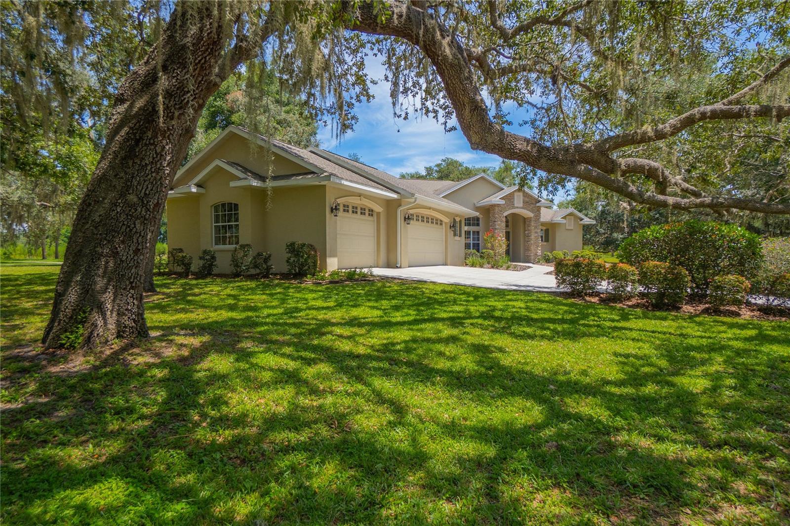Single Family Residence em INVERNESS, FL - Daniel Dourado