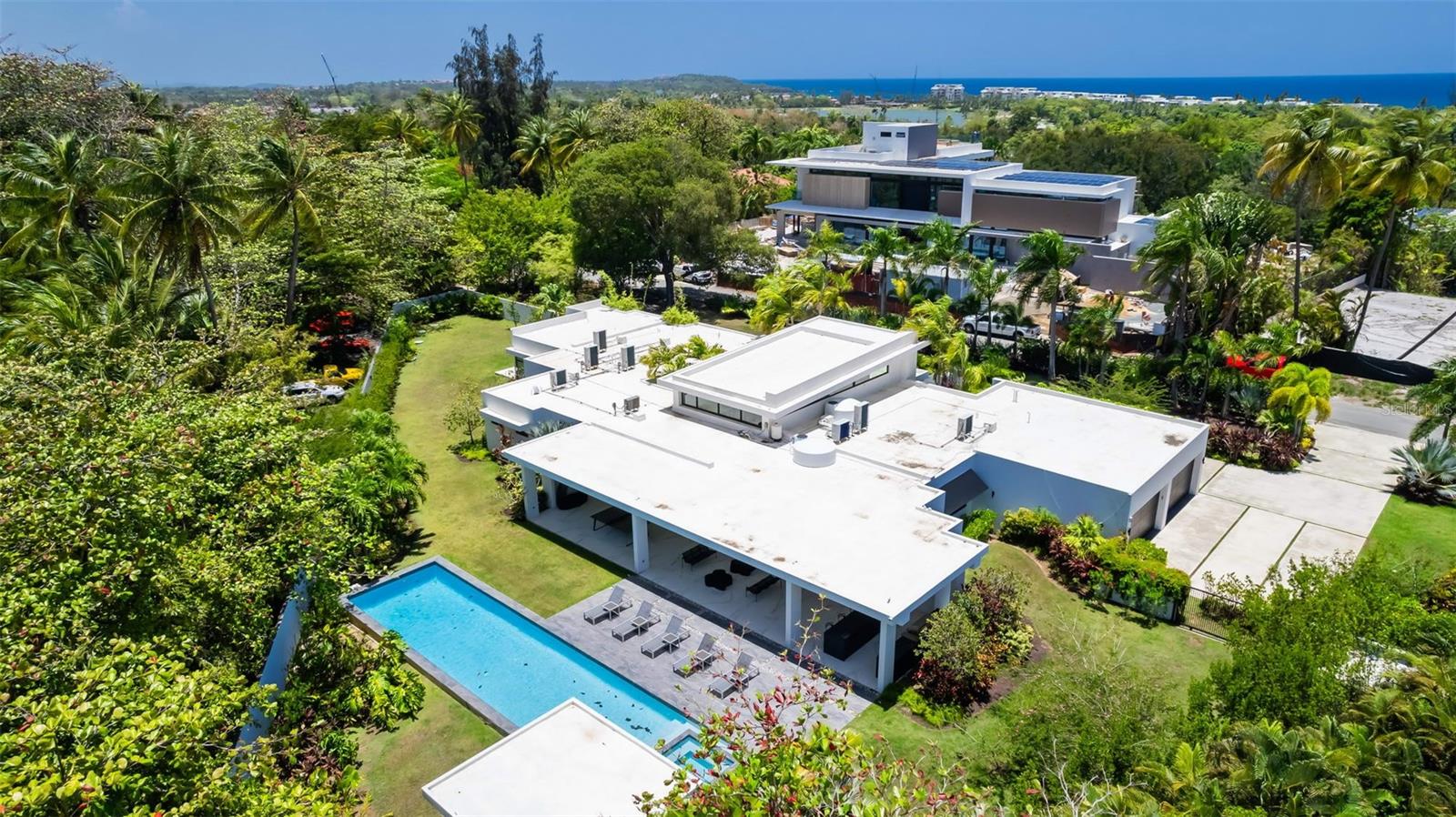 Single Family Residence in DORADO, PR - Daniel Dourado