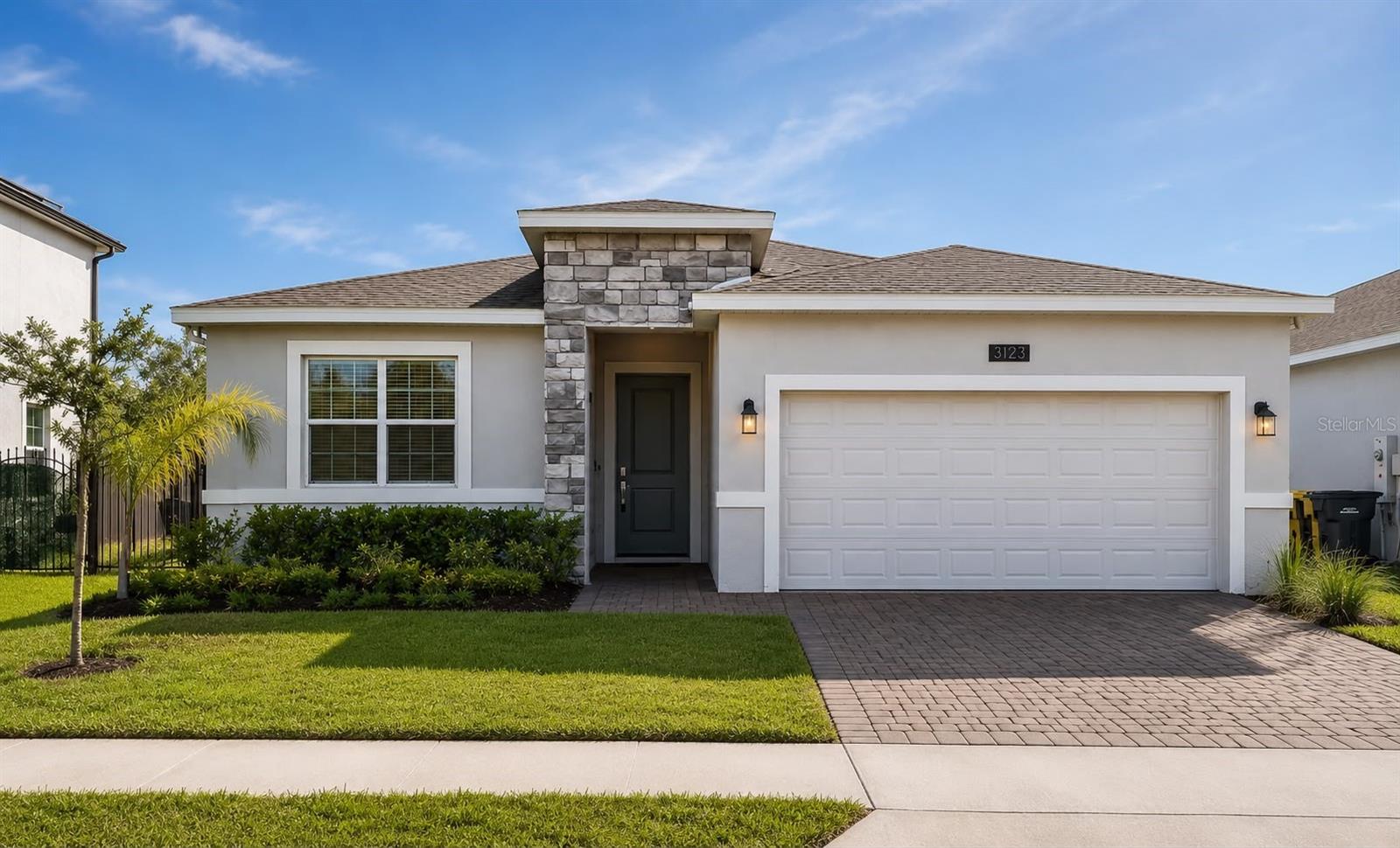 Single Family Residence in DAVENPORT, FL - Daniel Dourado