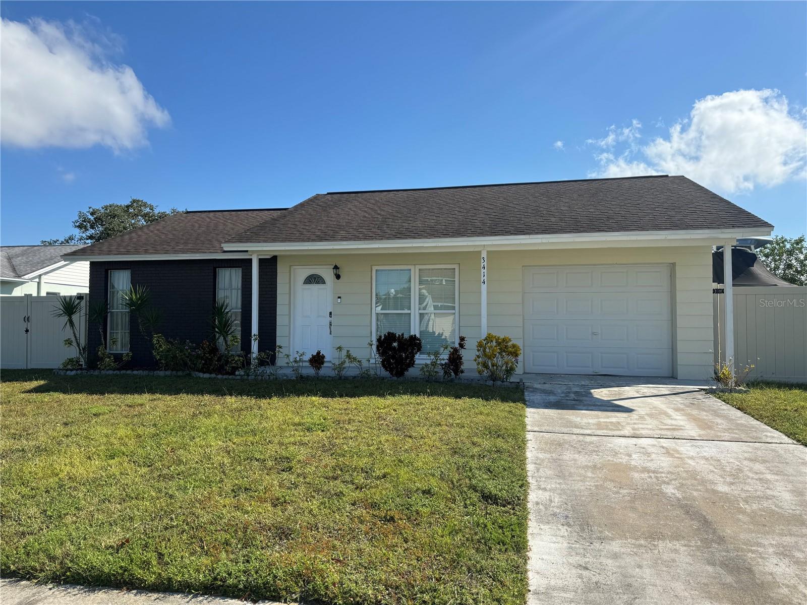 Single Family Residence em NEW PORT RICHEY, FL - Daniel Dourado