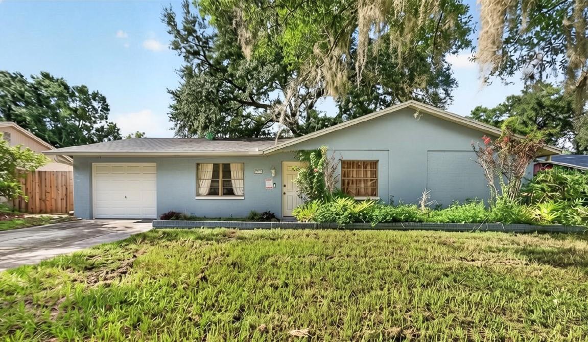 Single Family Residence em LUTZ, FL - Daniel Dourado