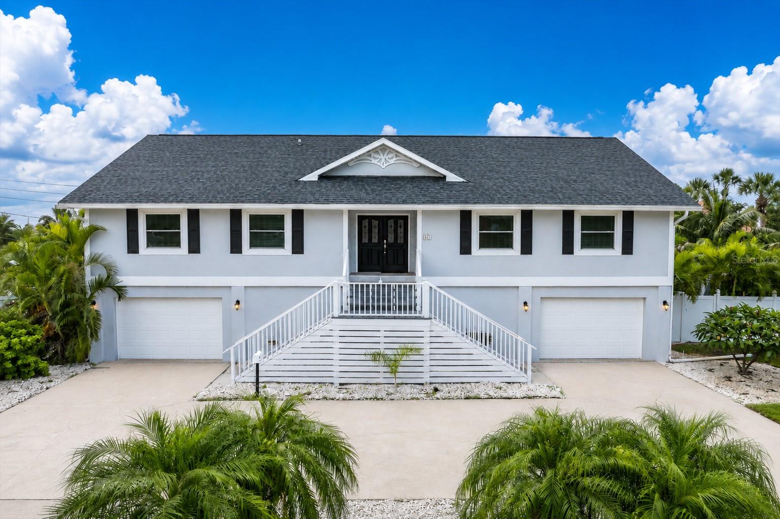 Single Family Residence em GULFPORT, FL - Daniel Dourado