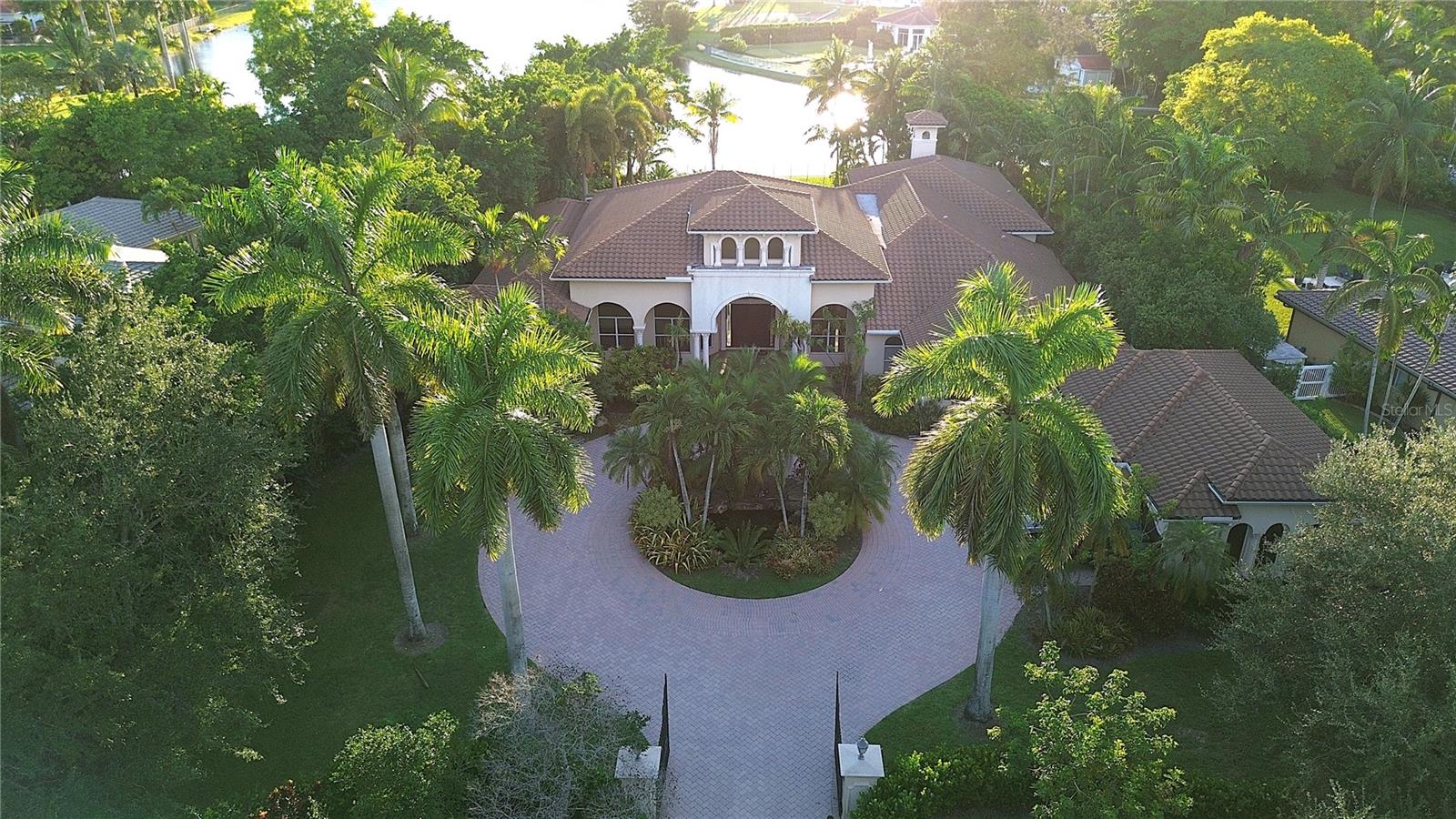 Single Family Residence em WESTON, FL - Daniel Dourado