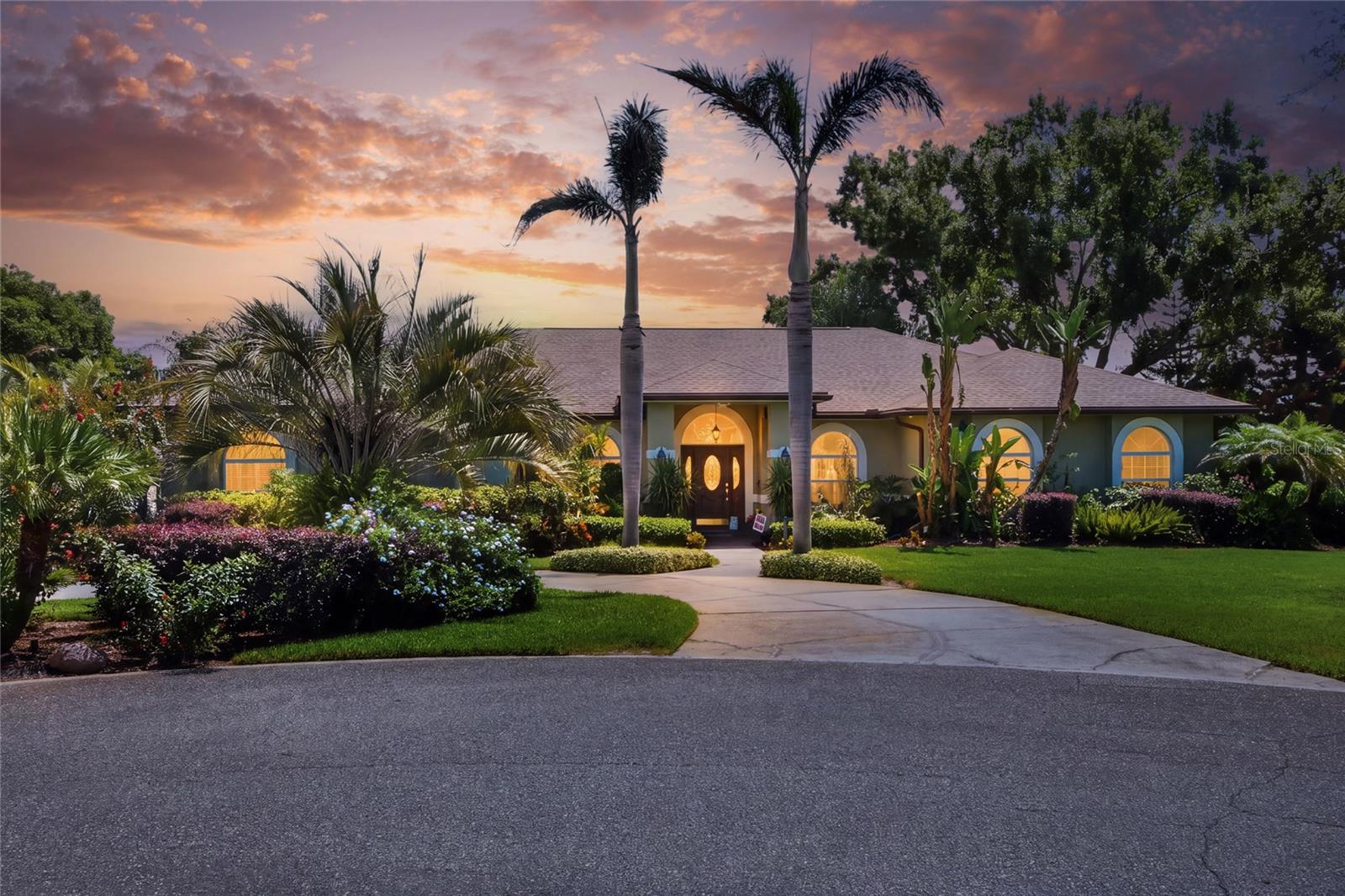 Single Family Residence in WINTER HAVEN, FL - Daniel Dourado