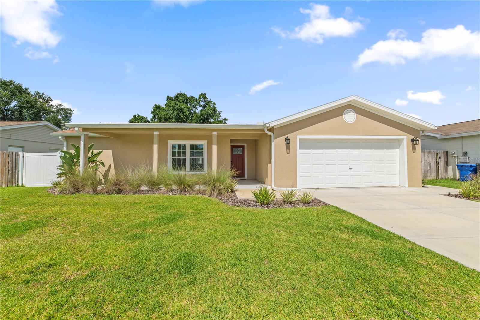 Single Family Residence em BRANDON, FL - Daniel Dourado