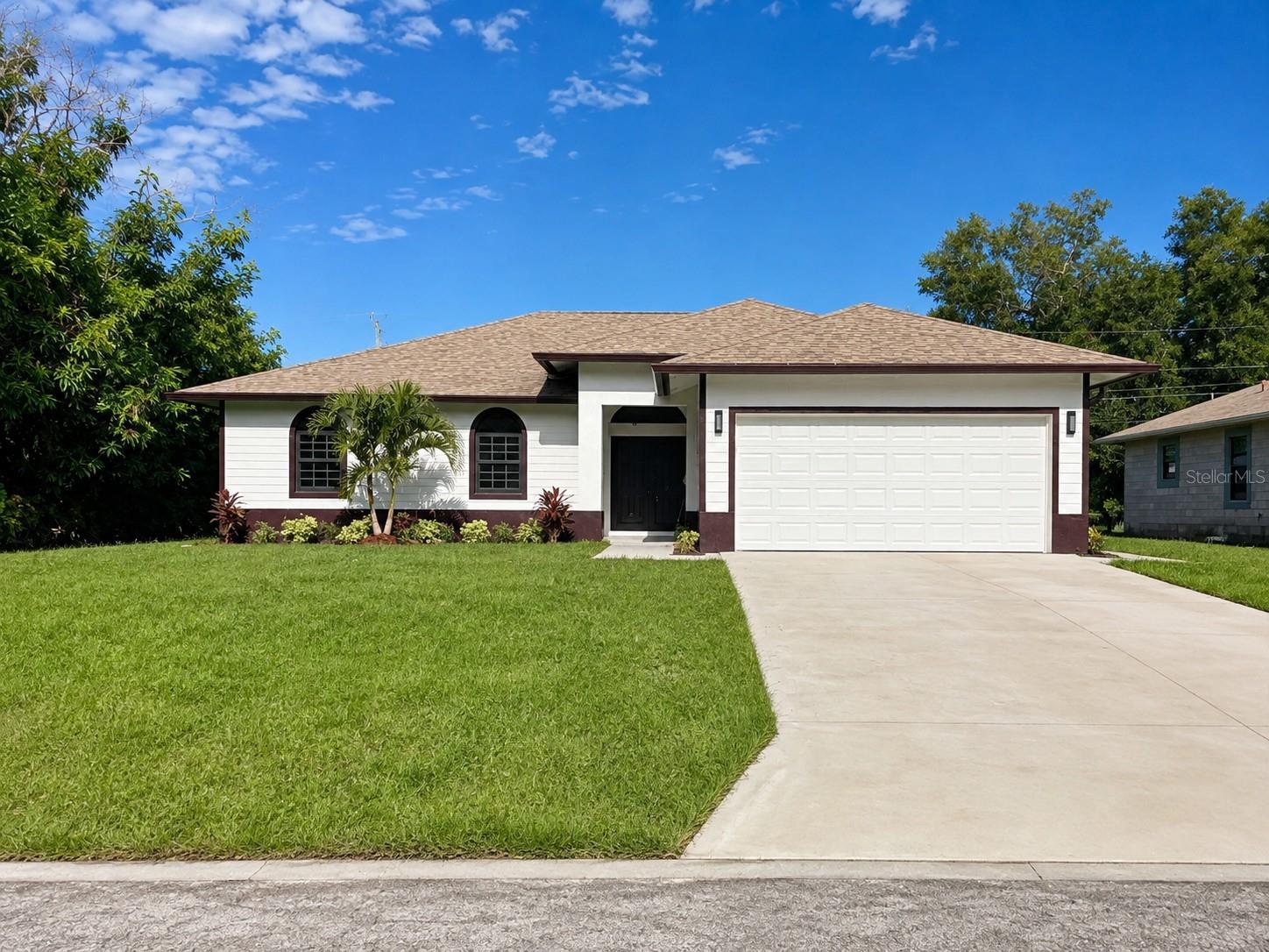 Single Family Residence in VERO BEACH, FL - Daniel Dourado