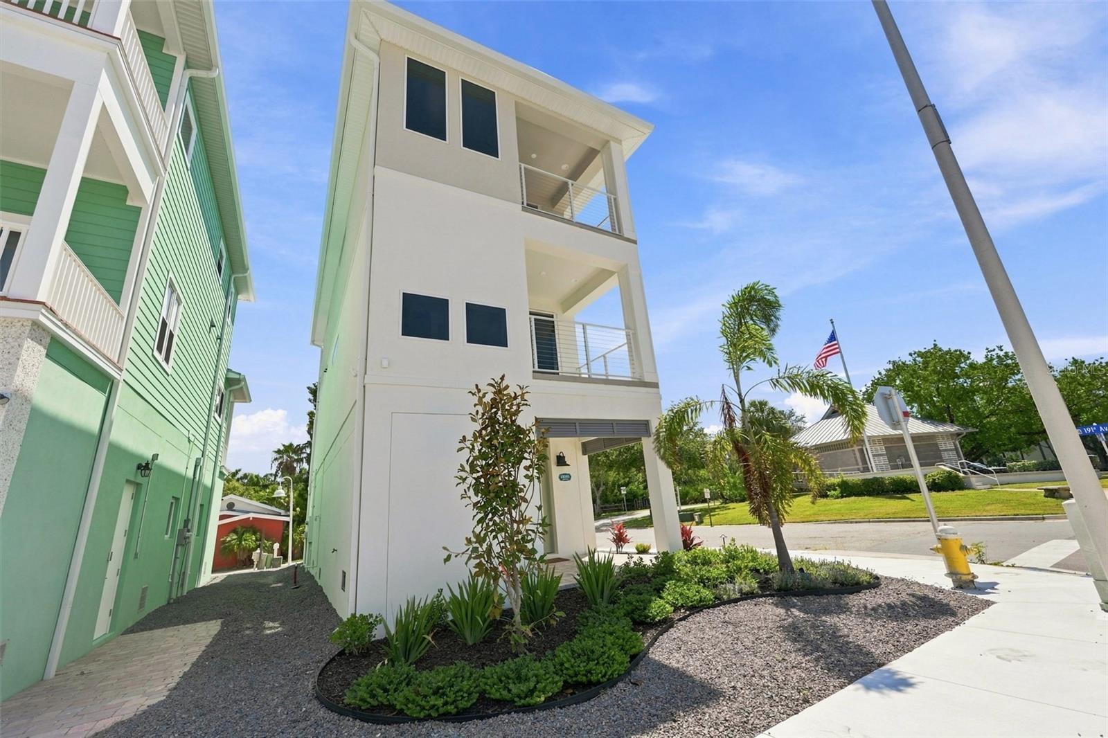 Single Family Residence em INDIAN ROCKS BEACH, FL - Daniel Dourado