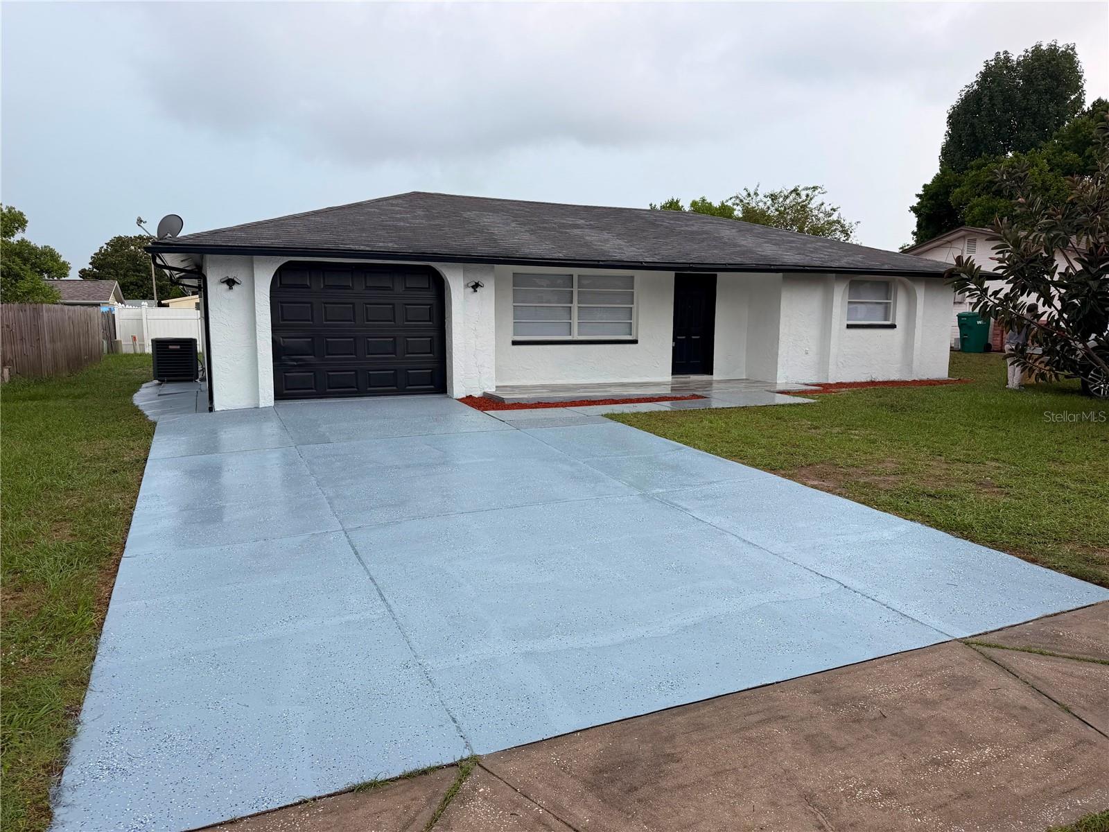 Single Family Residence em NEW PORT RICHEY, FL - Daniel Dourado