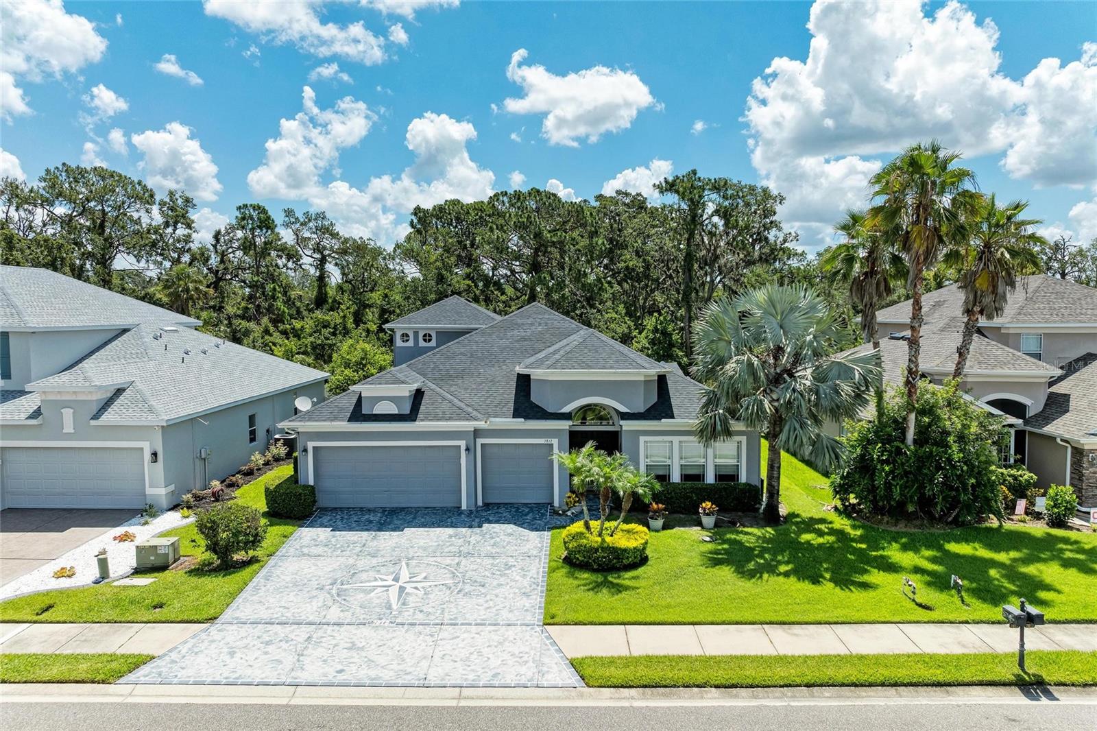 Single Family Residence in PARRISH, FL - Daniel Dourado