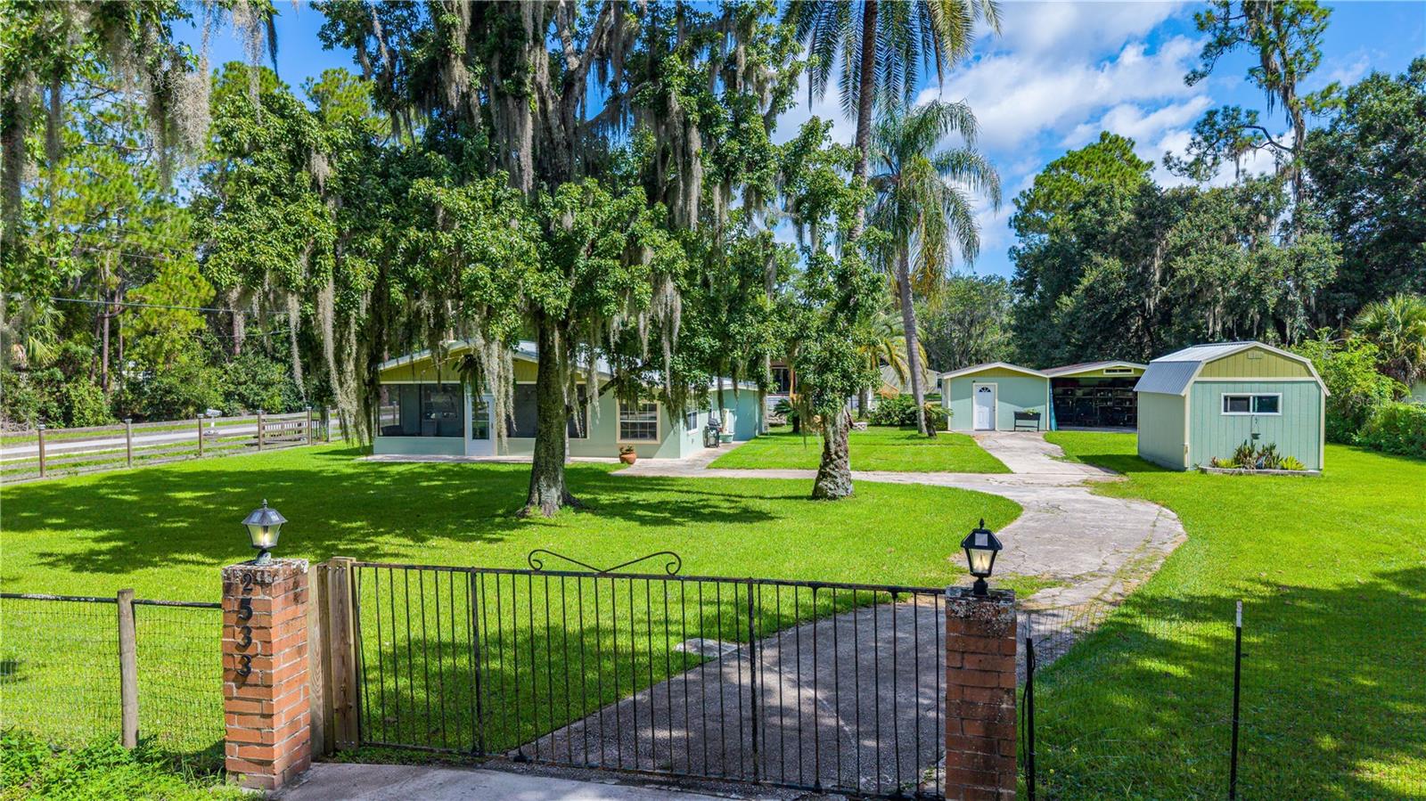 Single Family Residence em PORT ORANGE, FL - Daniel Dourado