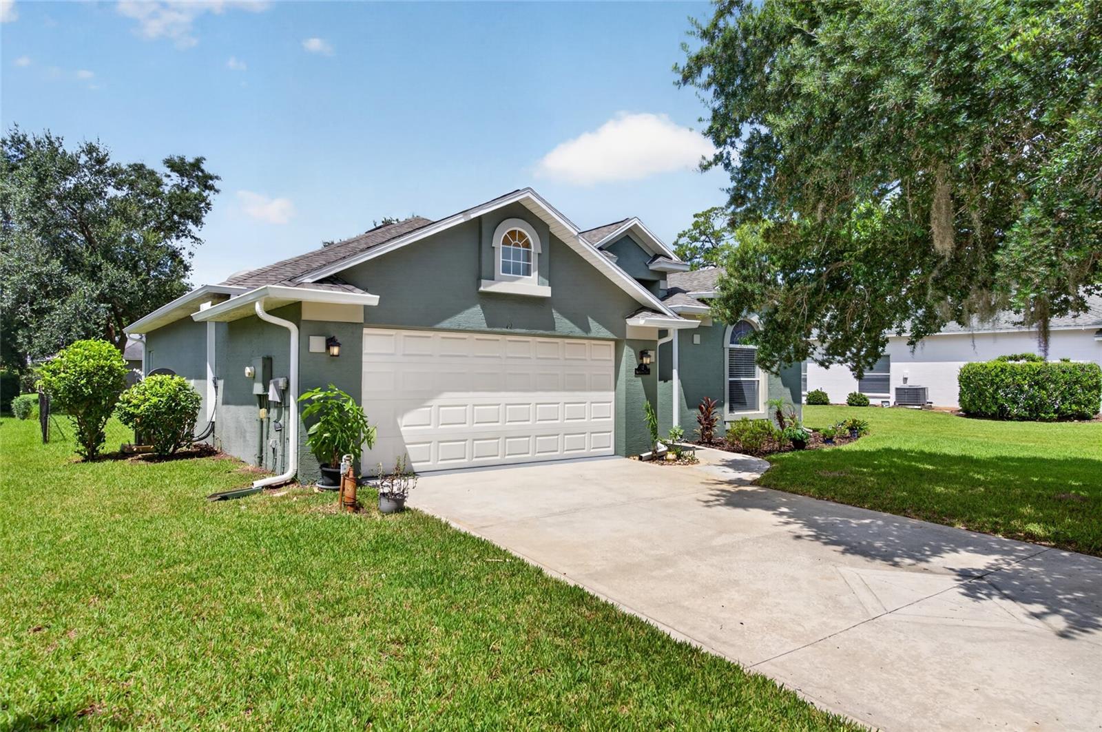 Single Family Residence em ORMOND BEACH, FL - Daniel Dourado