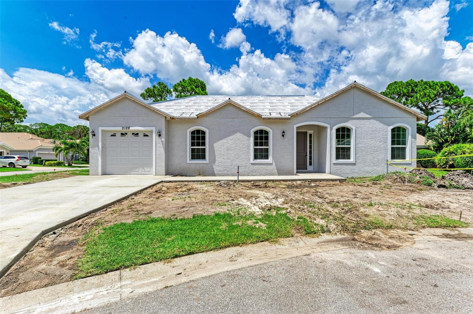 Single Family Residence in SARASOTA, FL - Daniel Dourado