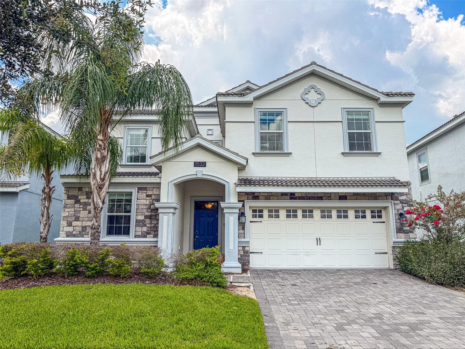 Single Family Residence em DAVENPORT, FL - Daniel Dourado
