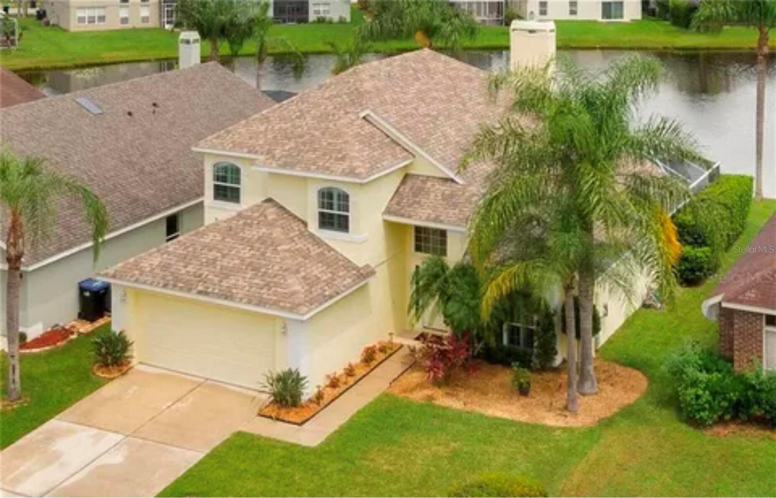 Single Family Residence in ORLANDO, FL - Daniel Dourado