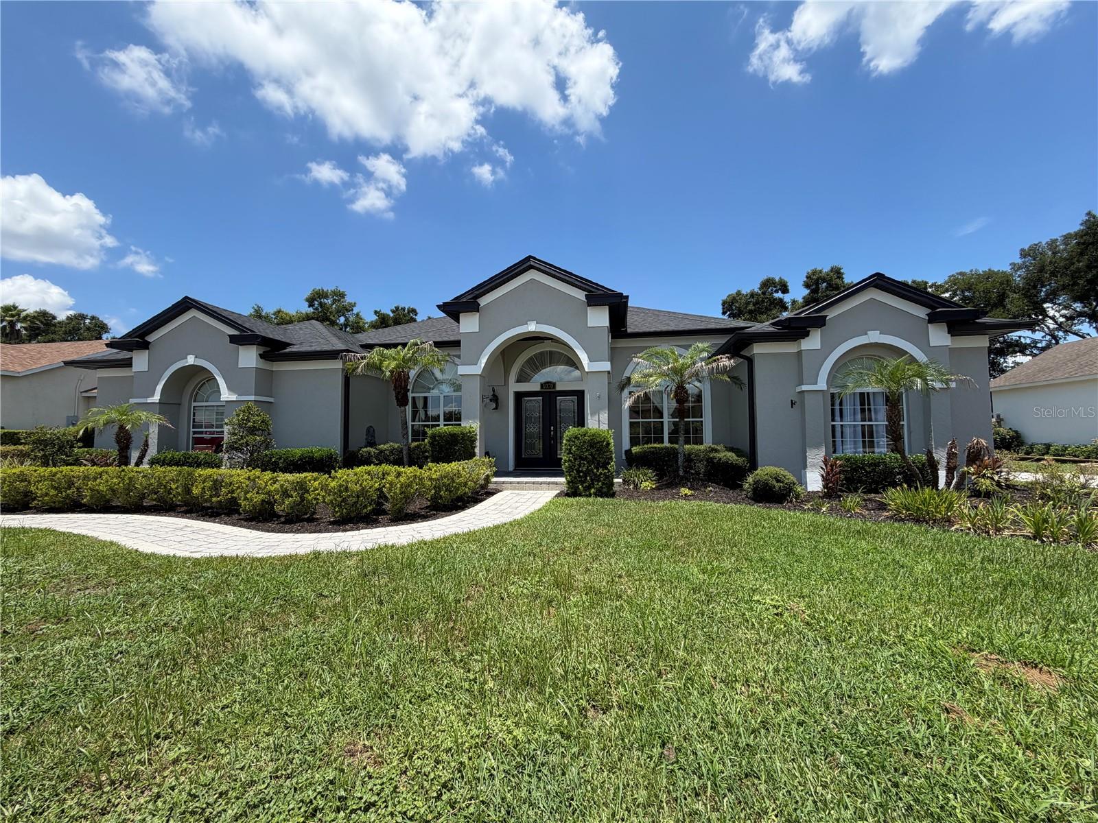 Single Family Residence em MOUNT DORA, FL - Daniel Dourado