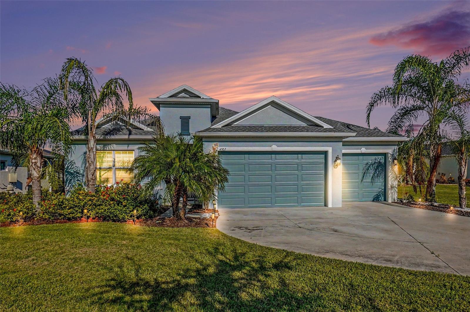Single Family Residence in PARRISH, FL - Daniel Dourado