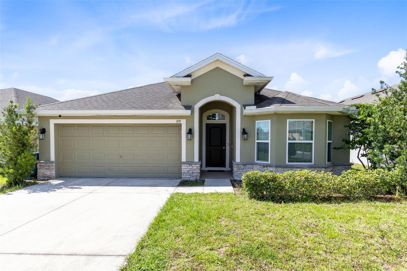 Single Family Residence em DAVENPORT, FL - Daniel Dourado
