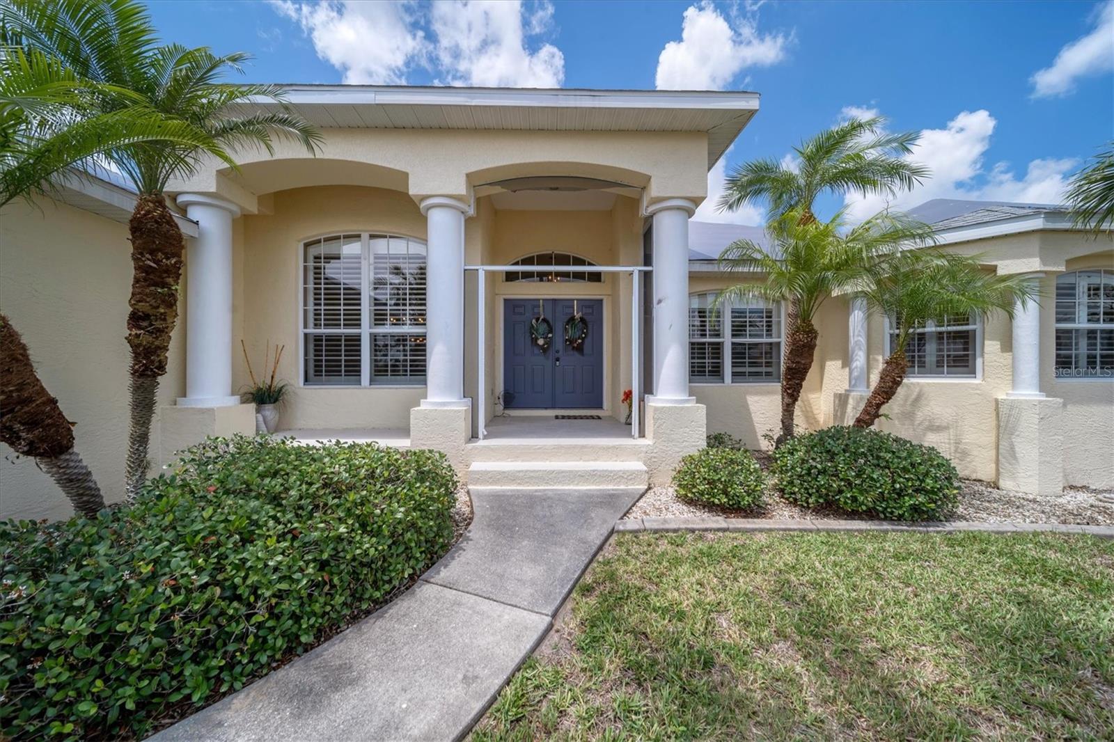 Single Family Residence in ROTONDA WEST, FL - Daniel Dourado