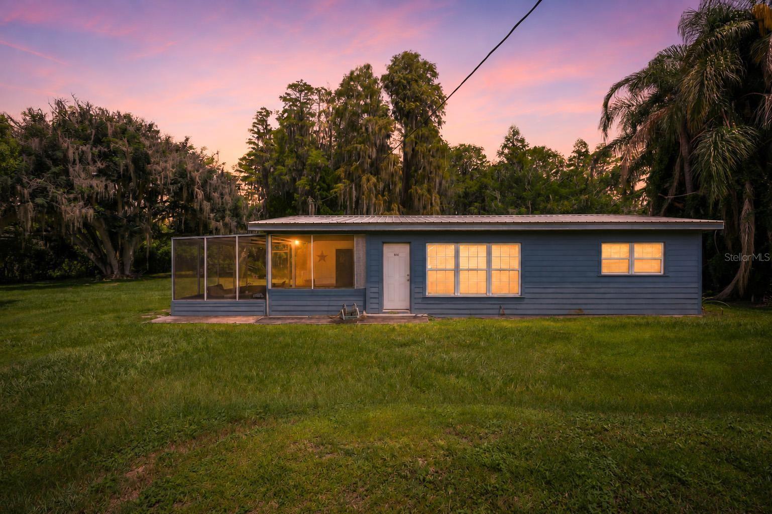 Single Family Residence em GROVELAND, FL - Daniel Dourado
