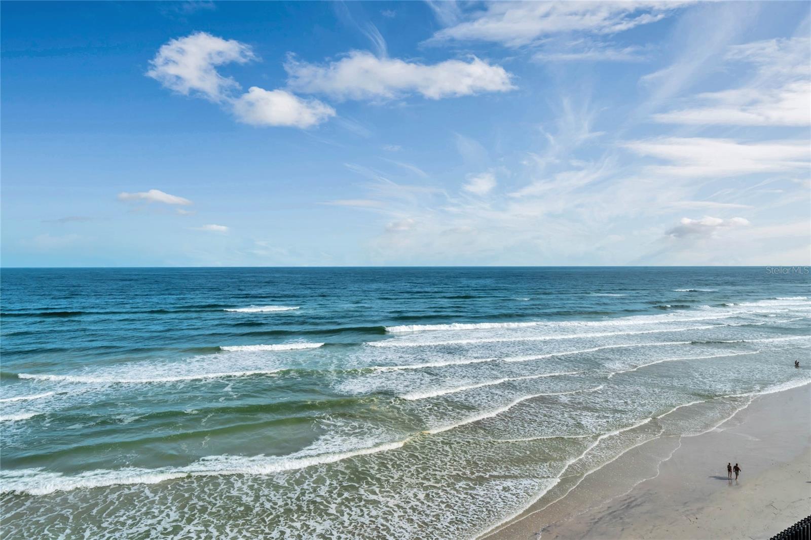 Condominium em DAYTONA BEACH SHORES, FL - Daniel Dourado