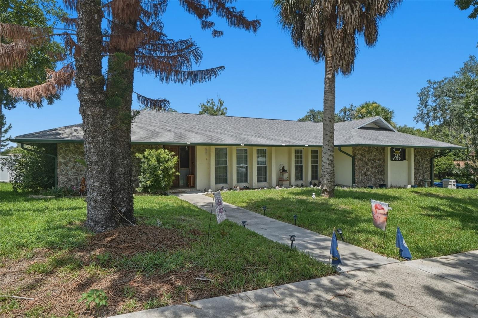 Single Family Residence em ALTAMONTE SPRINGS, FL - Daniel Dourado