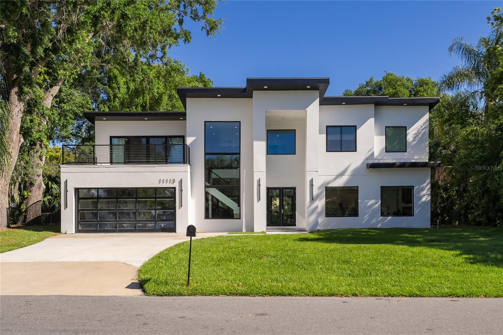 Single Family Residence in WINDERMERE, FL - Daniel Dourado