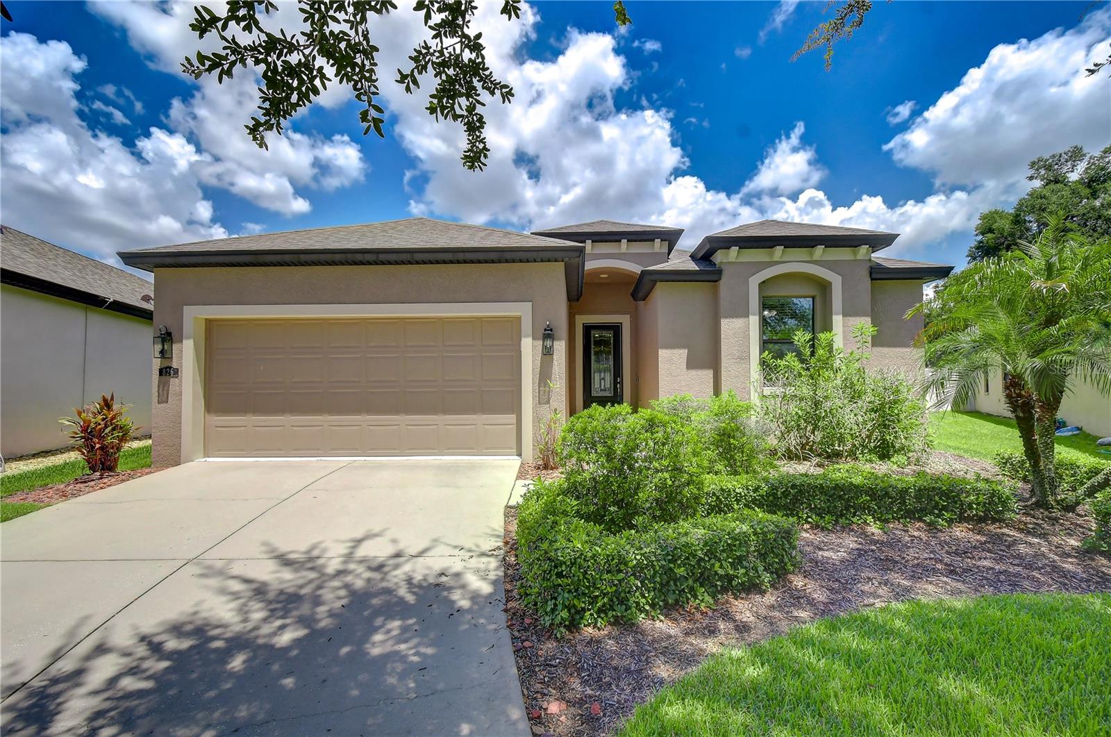 Single Family Residence em BRANDON, FL - Daniel Dourado