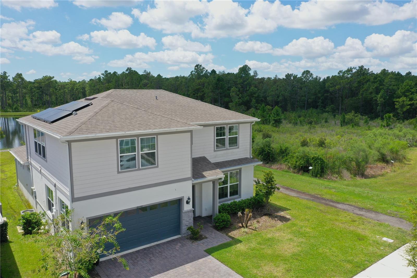 Single Family Residence in ORLANDO, FL - Daniel Dourado