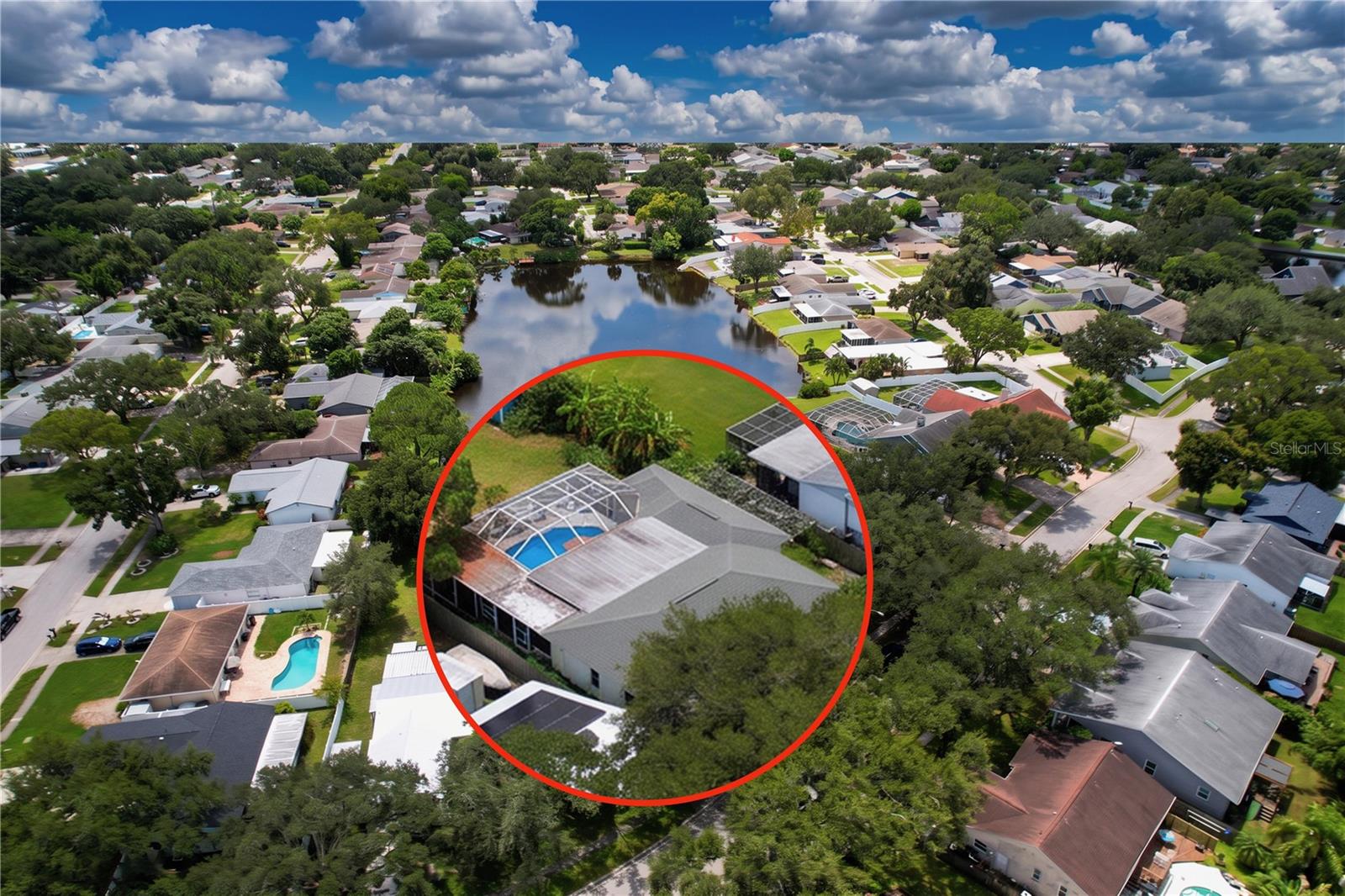 Single Family Residence in PINELLAS PARK, FL - Daniel Dourado