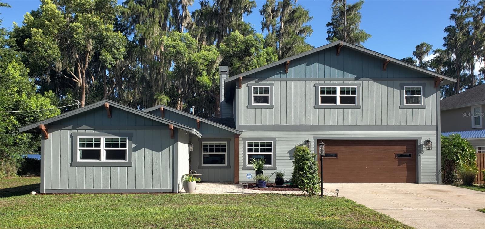 Single Family Residence em NEW PORT RICHEY, FL - Daniel Dourado