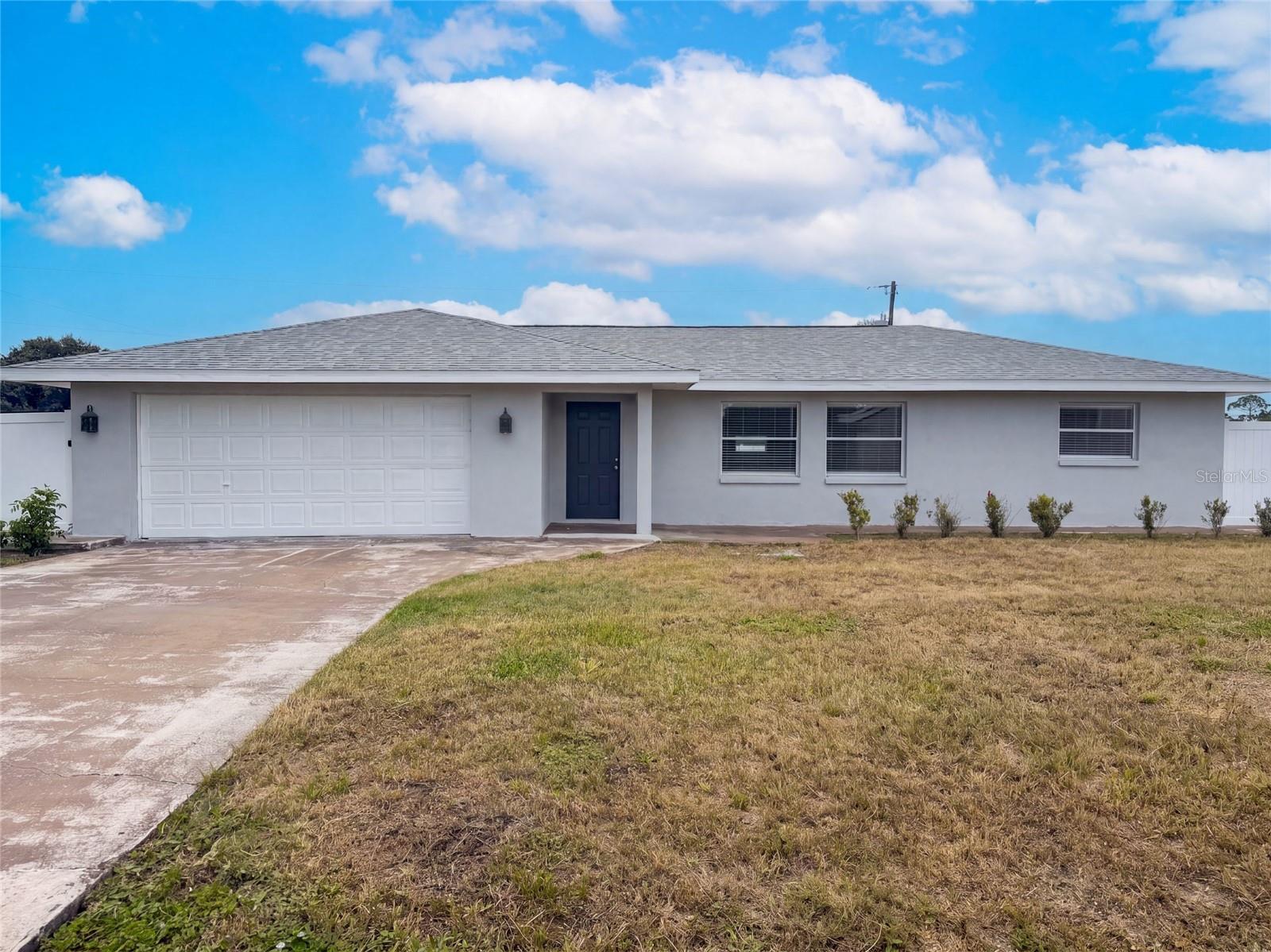 Single Family Residence in NORTH PORT, FL - Daniel Dourado