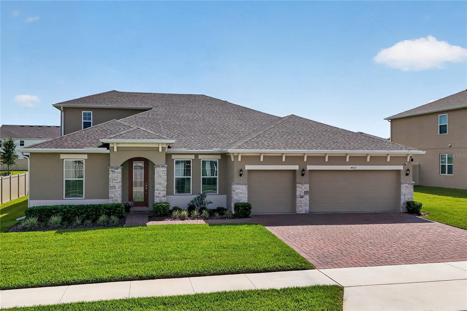 Single Family Residence em MOUNT DORA, FL - Daniel Dourado