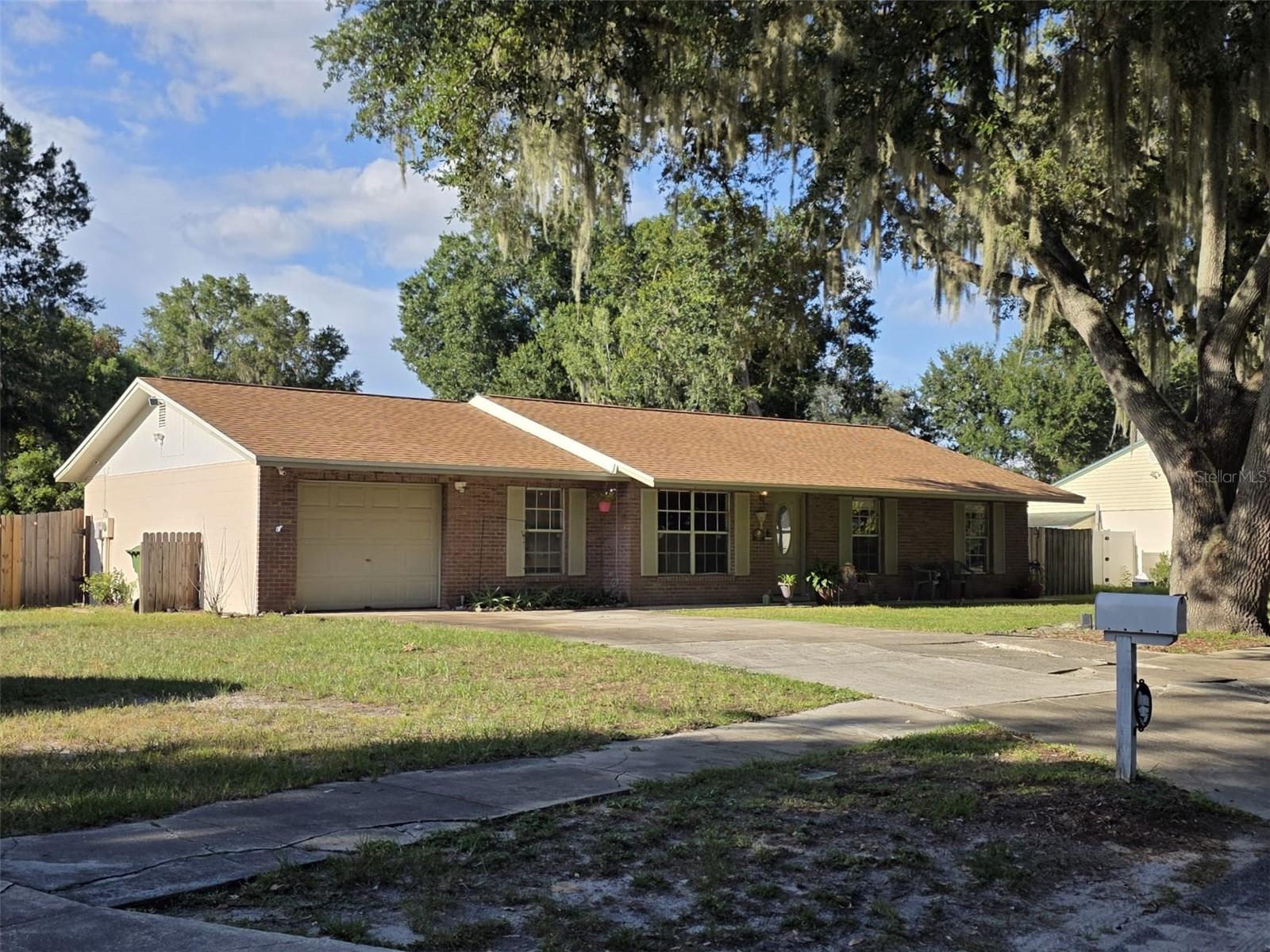 Single Family Residence em MULBERRY, FL - Daniel Dourado