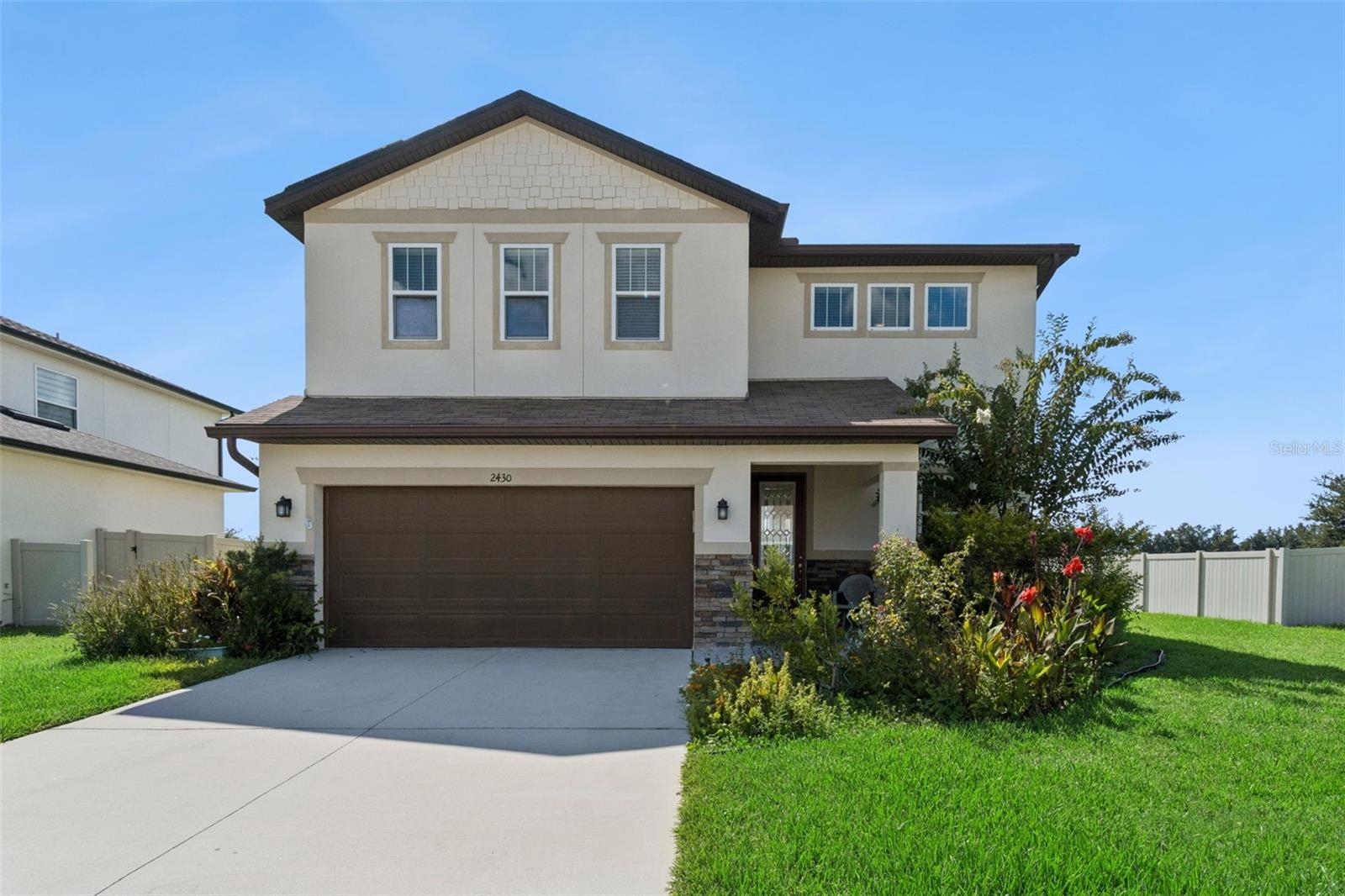 Single Family Residence in ST CLOUD, FL - Daniel Dourado