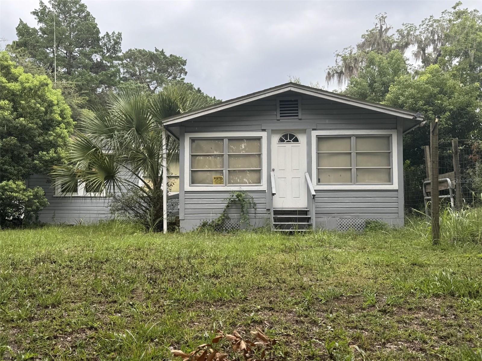 Single Family Residence in WALDO, FL - Daniel Dourado