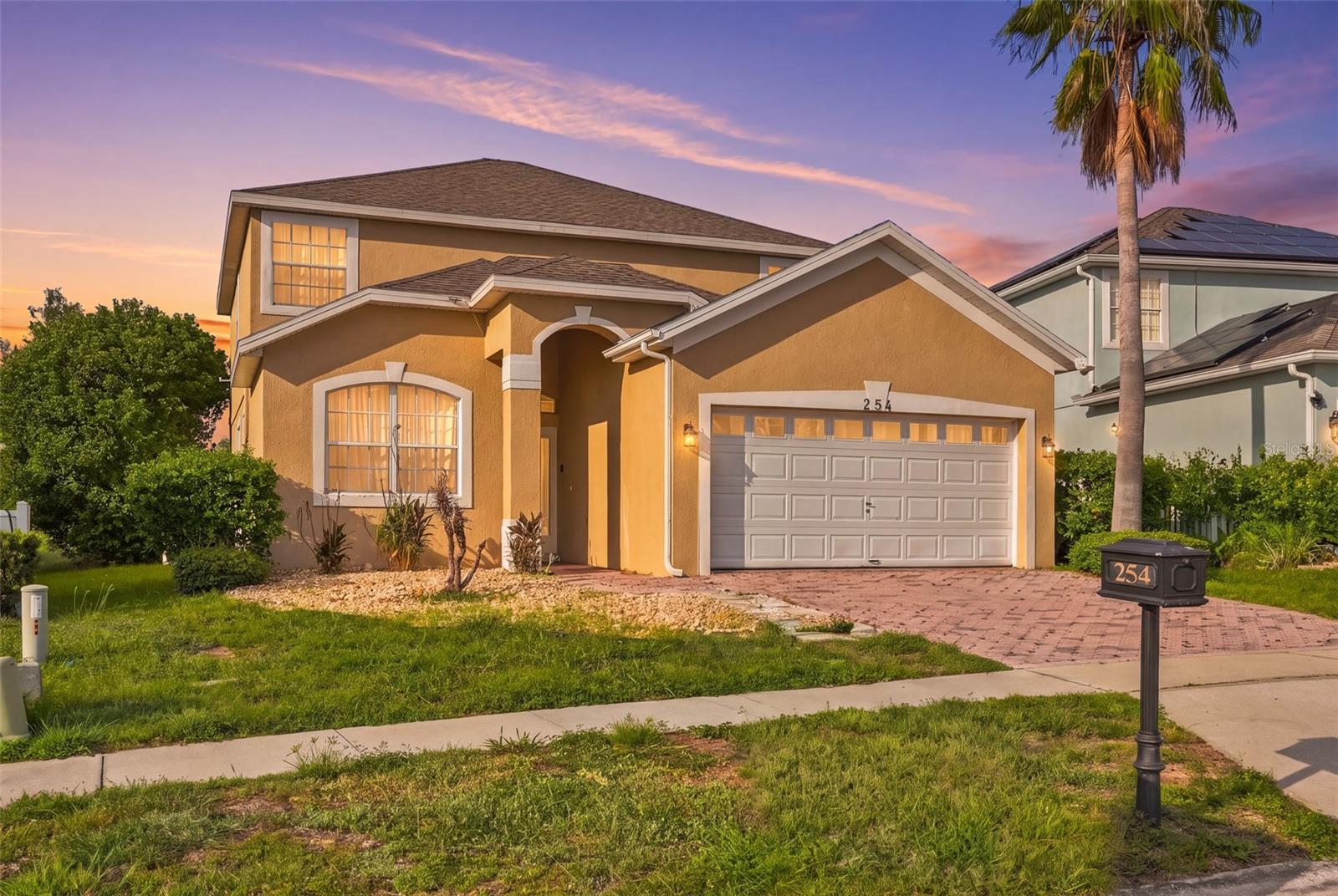 Single Family Residence em DAVENPORT, FL - Daniel Dourado