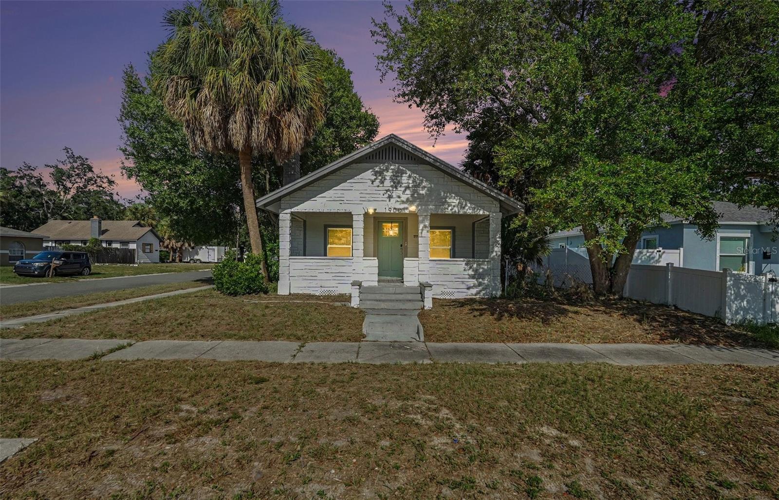 Single Family Residence em ST PETERSBURG, FL - Daniel Dourado