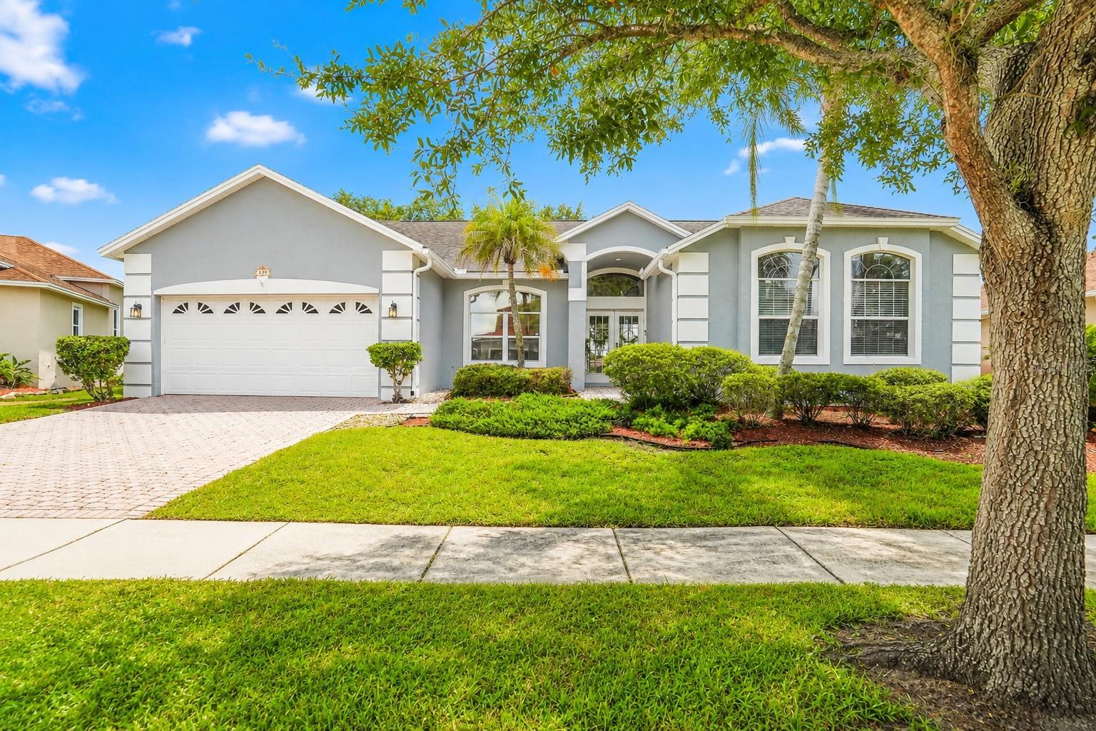 Single Family Residence in ORLANDO, FL - Daniel Dourado