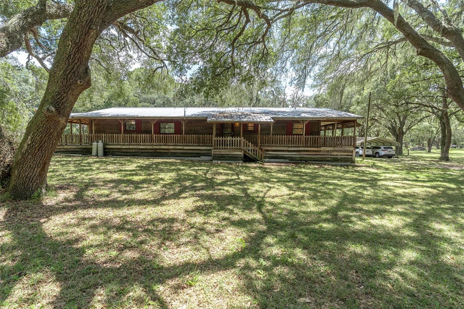Single Family Residence em BROOKSVILLE, FL - Daniel Dourado