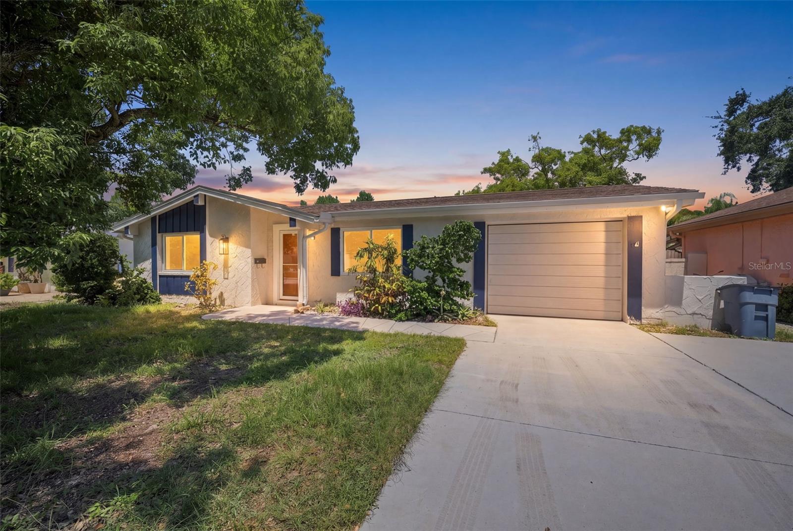 Single Family Residence em NEW PORT RICHEY, FL - Daniel Dourado