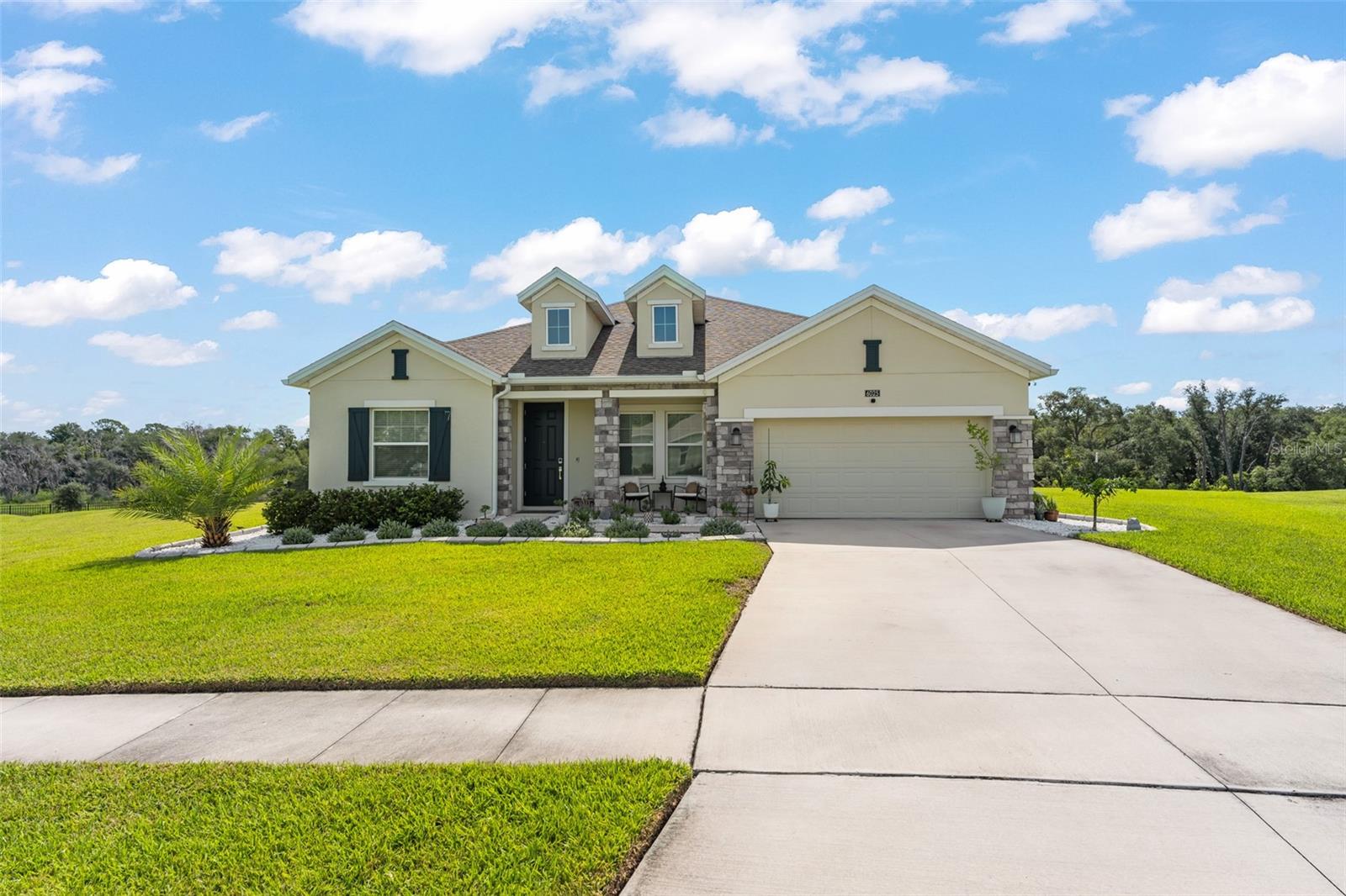 Single Family Residence em MOUNT DORA, FL - Daniel Dourado