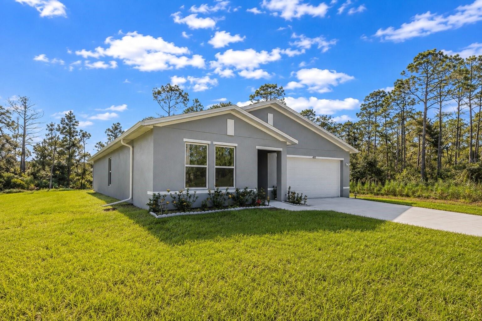 Single Family Residence in NORTH PORT, FL - Daniel Dourado