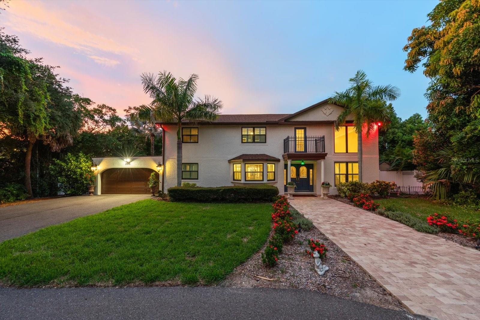 Single Family Residence in BELLEAIR BLUFFS, FL - Daniel Dourado