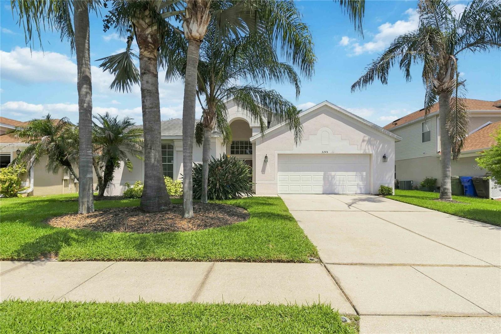 Single Family Residence em KISSIMMEE, FL - Daniel Dourado