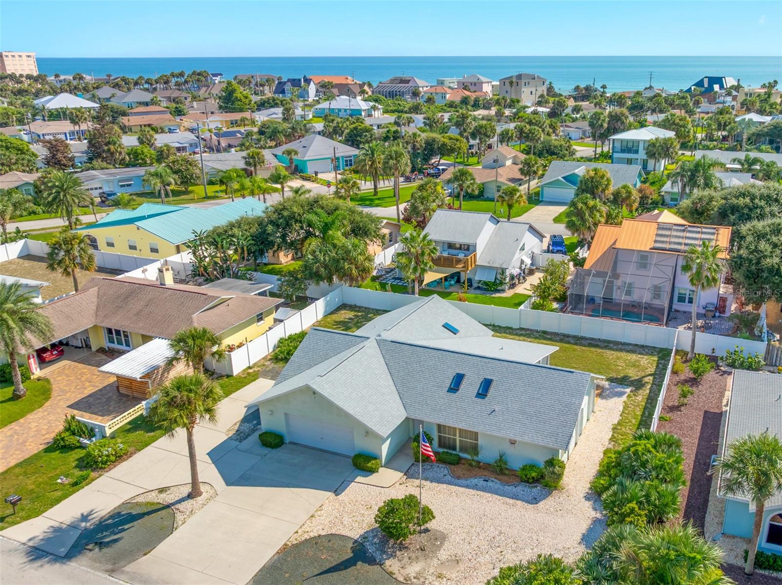 Single Family Residence in PONCE INLET, FL - Daniel Dourado