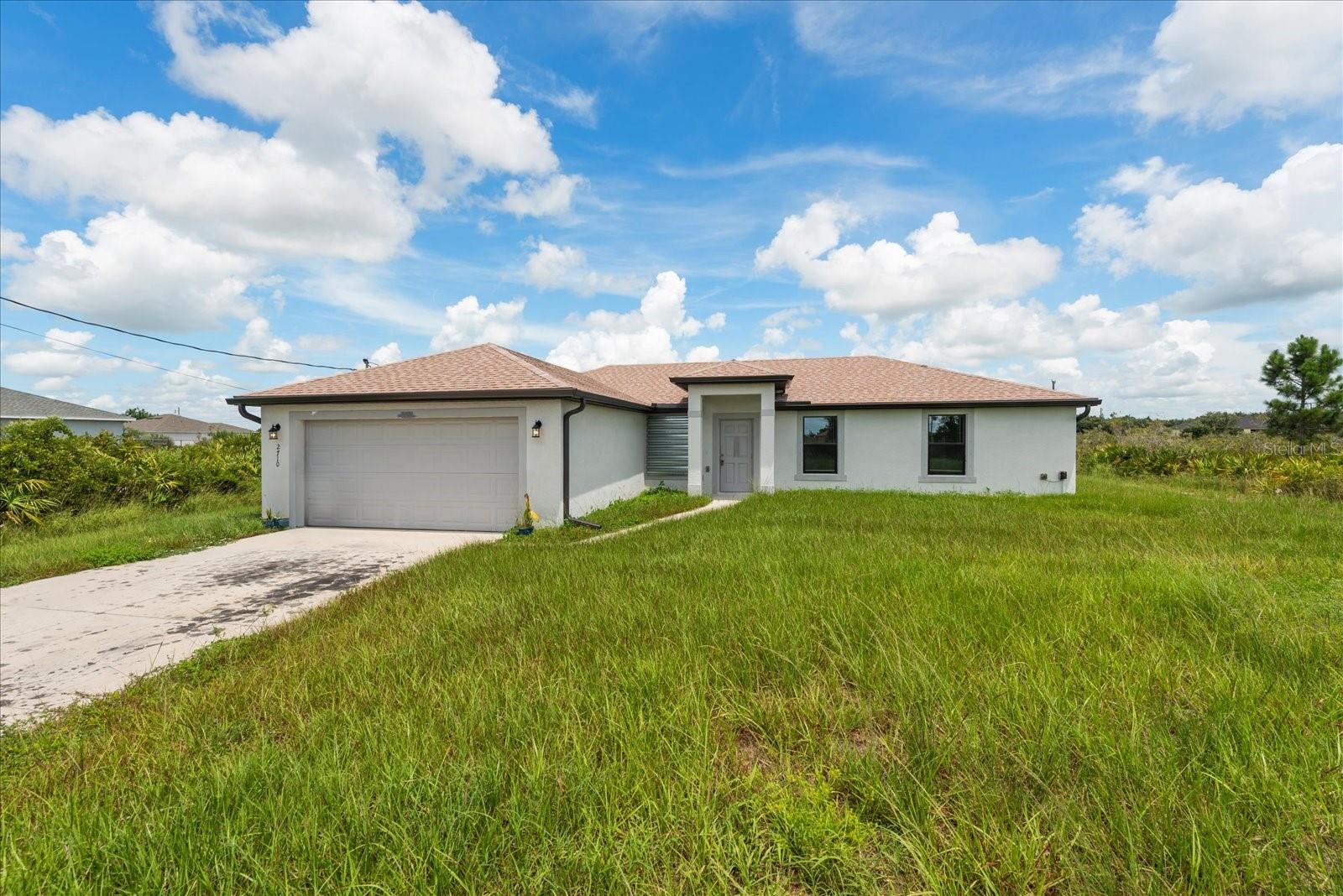 Single Family Residence em LEHIGH ACRES, FL - Daniel Dourado