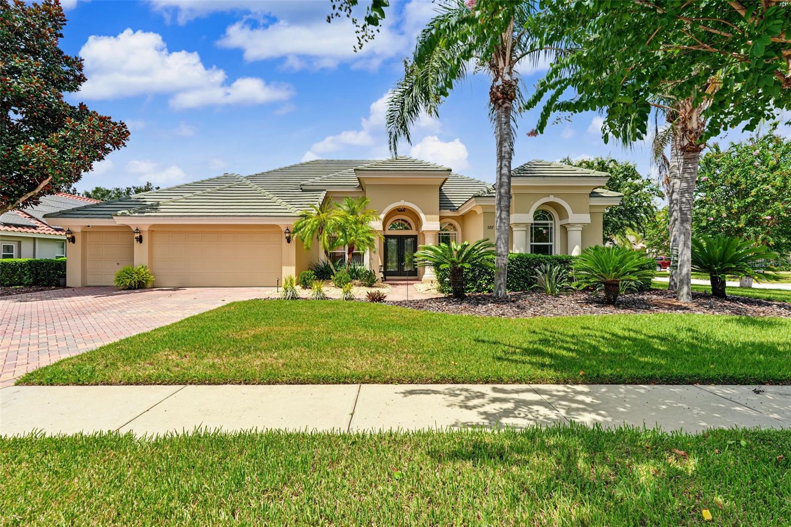 Single Family Residence em TARPON SPRINGS, FL - Daniel Dourado
