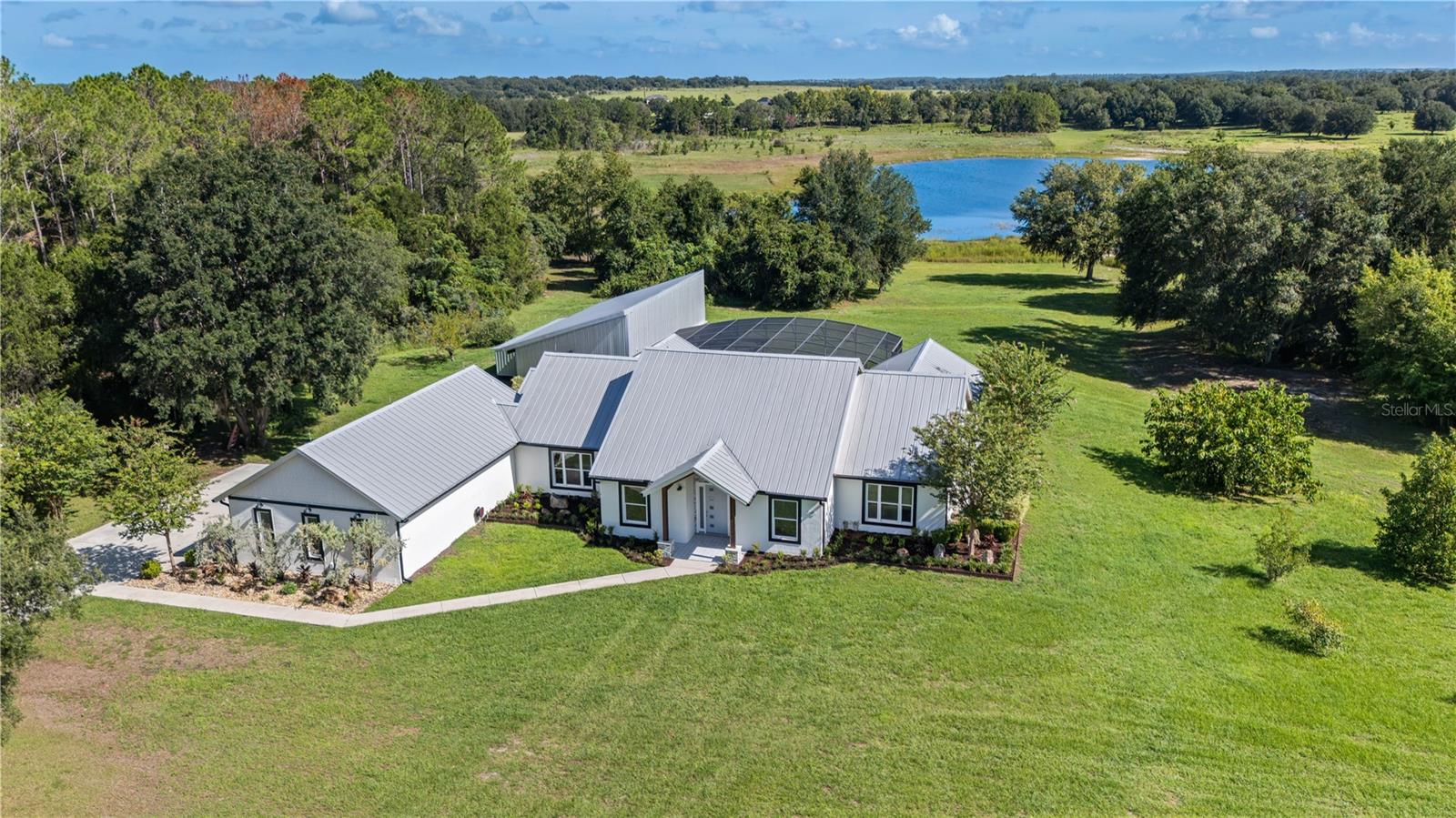 Single Family Residence em GROVELAND, FL - Daniel Dourado