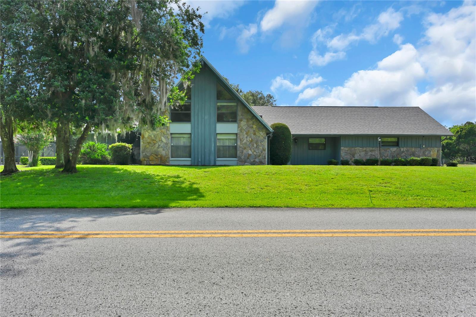 Single Family Residence em CRYSTAL RIVER, FL - Daniel Dourado